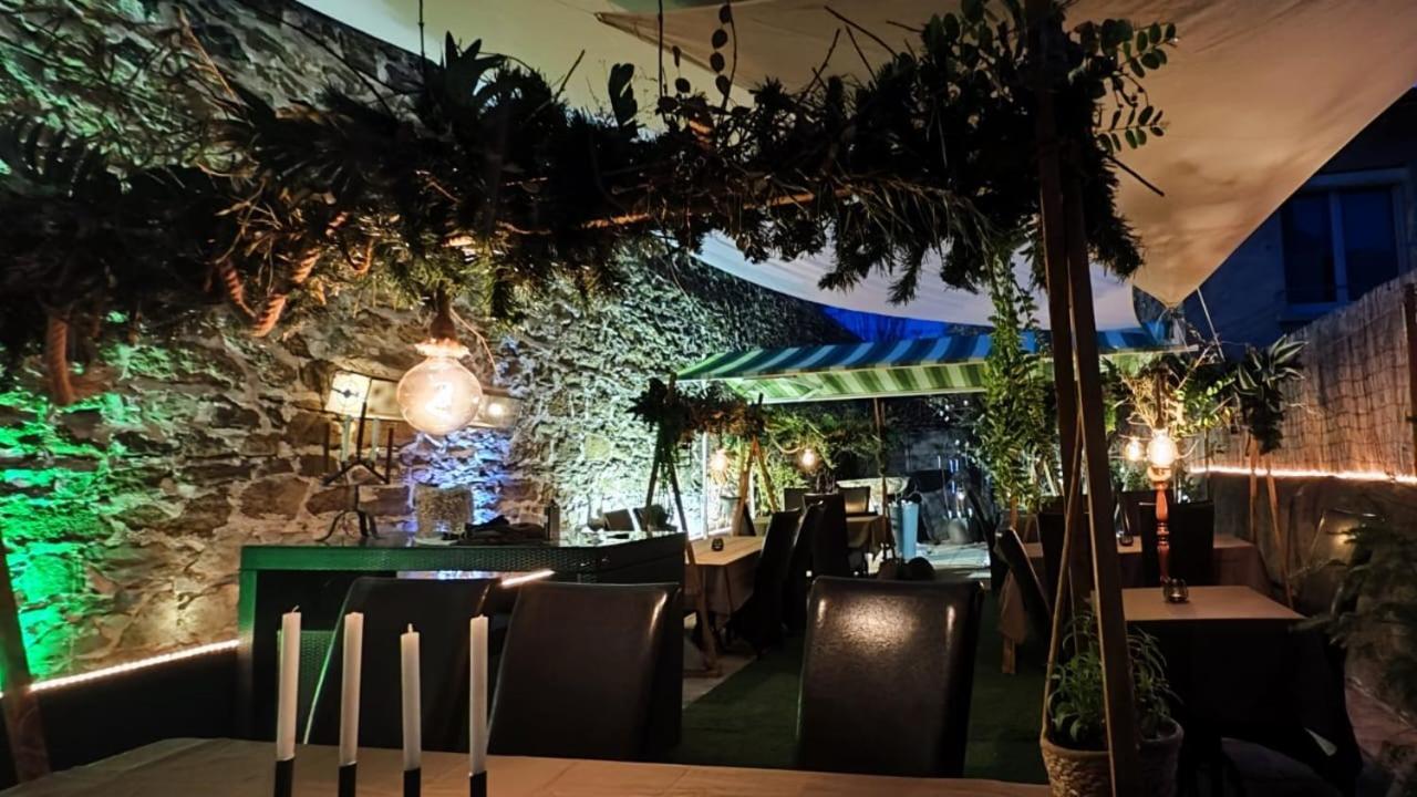 Logis Hotel Restaurant Entre Nous Langeac Esterno foto