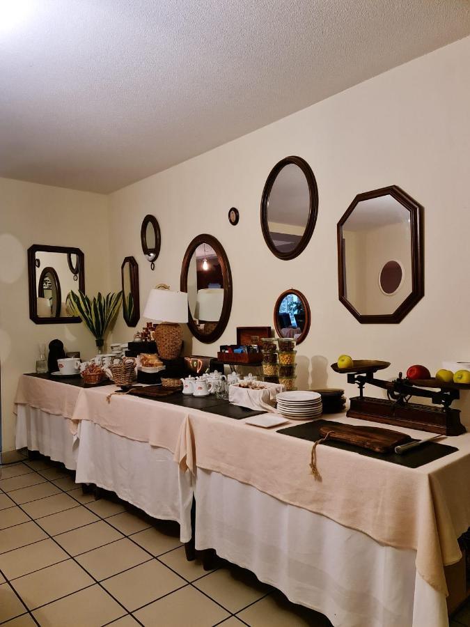 Logis Hotel Restaurant Entre Nous Langeac Esterno foto
